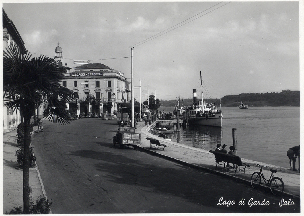 Scorcio del lungolago di Salò - anni 60