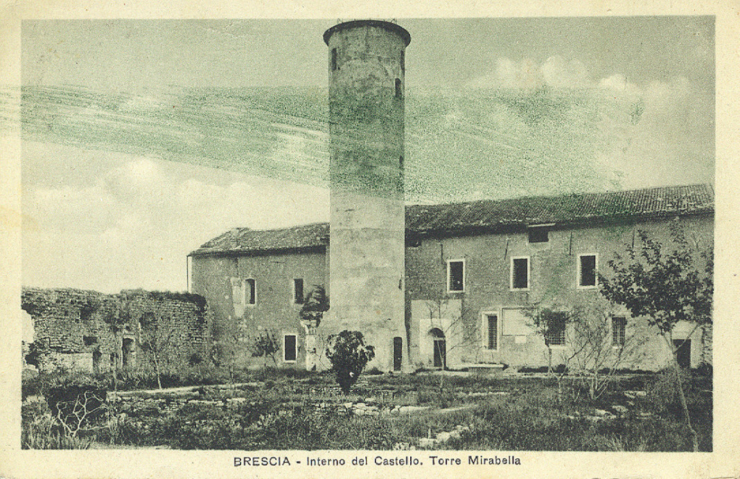 Interno del Castello - Torre Mirabella 1910