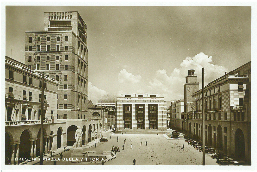 Piazza Vittoria - Brescia anni 30