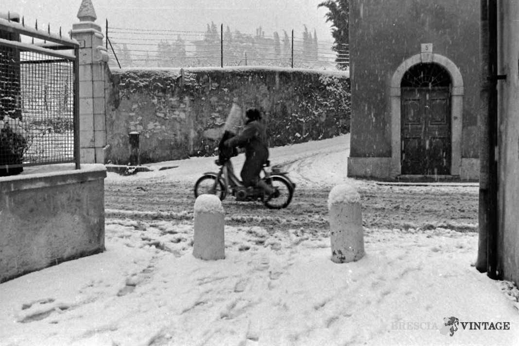 Ciao sotto la neve in Via Benacense