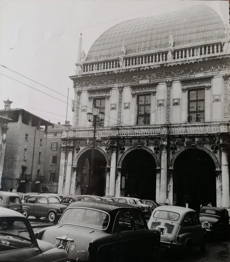 "Quando Piazza Loggia Era Un Parcheggio" - Anni 60