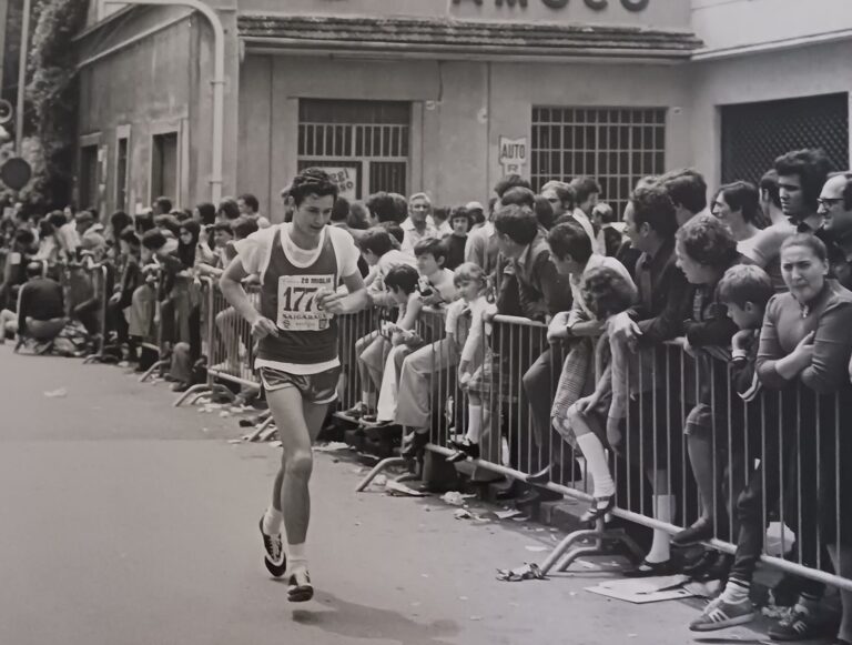 Arrivo della XX Miglia in Via Cremona – Maggio 1975